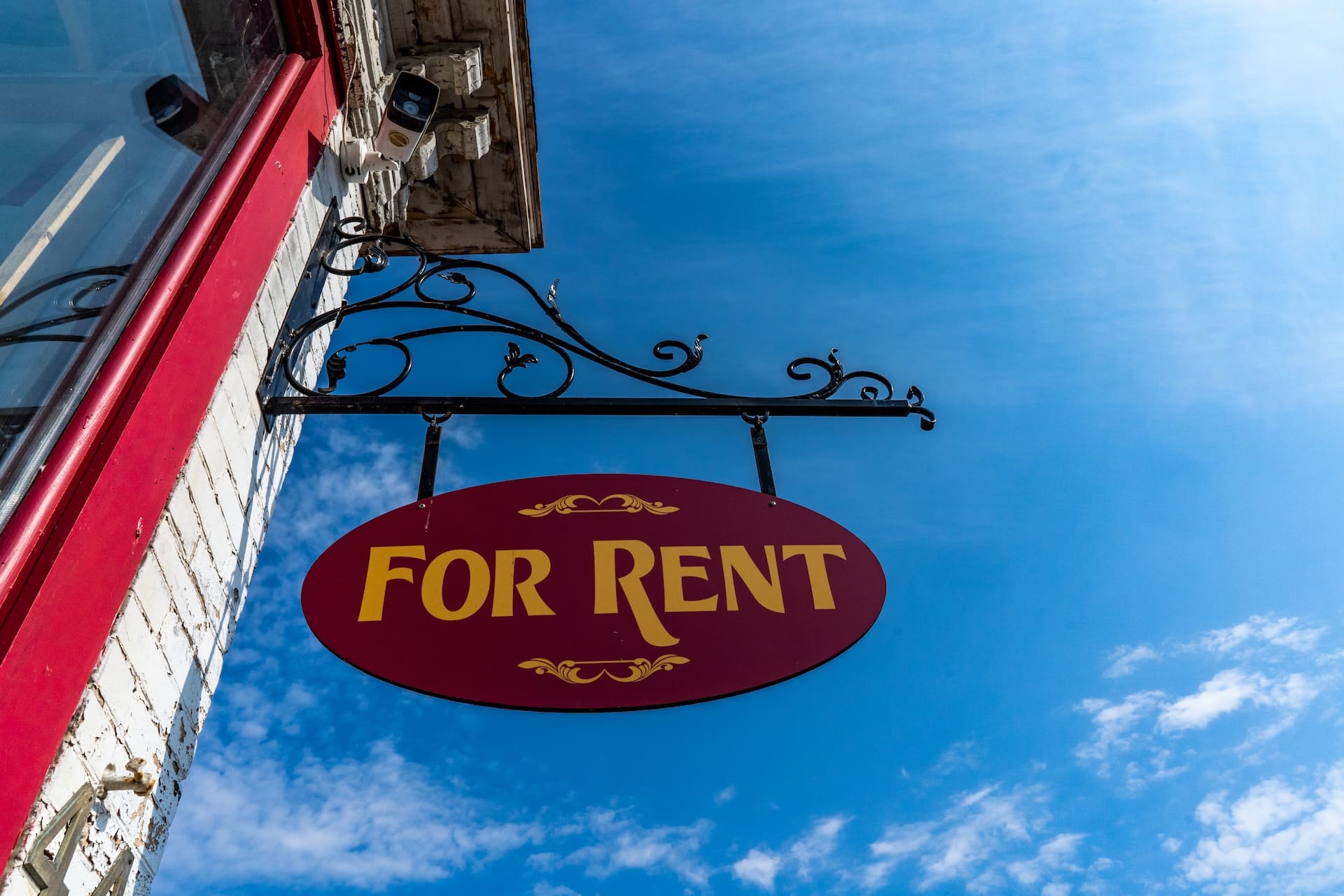 A bold new federal experiment in giving renters cash